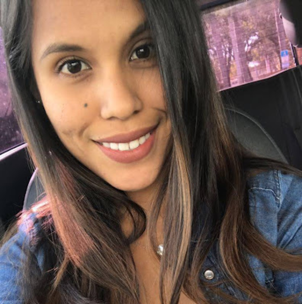 Meet your Posher, Mayra